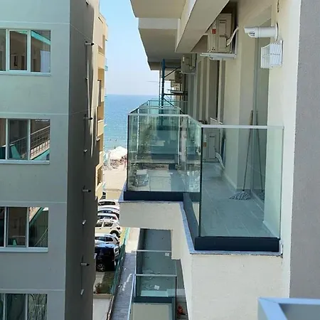 شقة Apartament Ilaria Mamaia Nord Năvodari